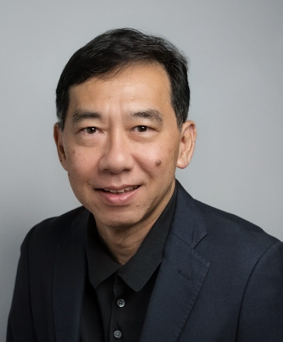 Andrew Chew — ผู้ฝึกอบรม GenAI ที่ได้รับการรับรอง ACLP, AI Democratix