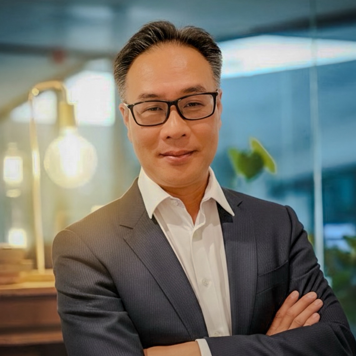 Jeffery Teo — ผู้เชี่ยวชาญการนำ AI ไปใช้ในองค์กรและ go-to-market, AI Democratix